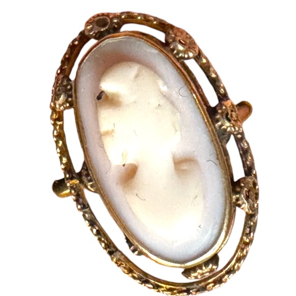 Antique 10k gold Elegant carved shell Cameo Ring - Picture 6 of 6